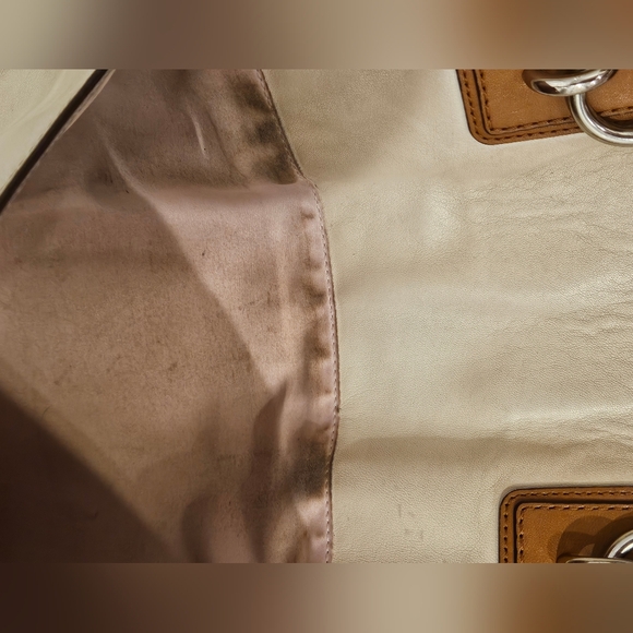 Coach Leather Cream Zipper Tote Bag - Picture 8 of 11
